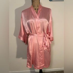 Victoria’s Secret ladies satin robe